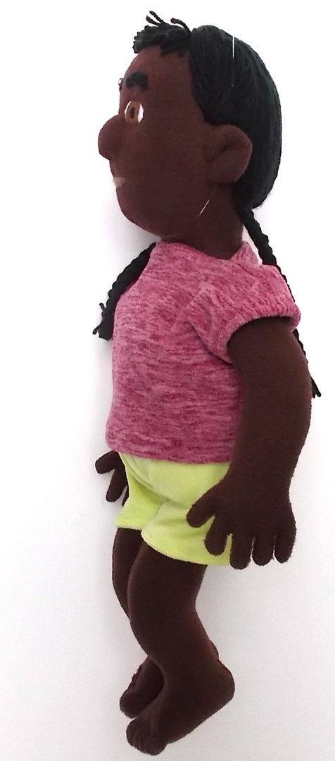 Stoffpuppe Afro Mädchen mit Zöpfen Kind 48cm